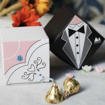 100Pcs Hot Sale akció! Fehér / Fekete Tuxedo menyasszony és vőlegény esküvői ajándék szívességi papír cukorka dobozok négyzet alakú díszdobozok