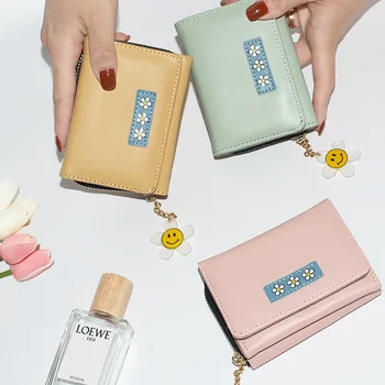 Új női kis friss pénztárca rövid puha bőr koreai változat diákpénztárca háromszoros többkártyás csatos érme pénztárca